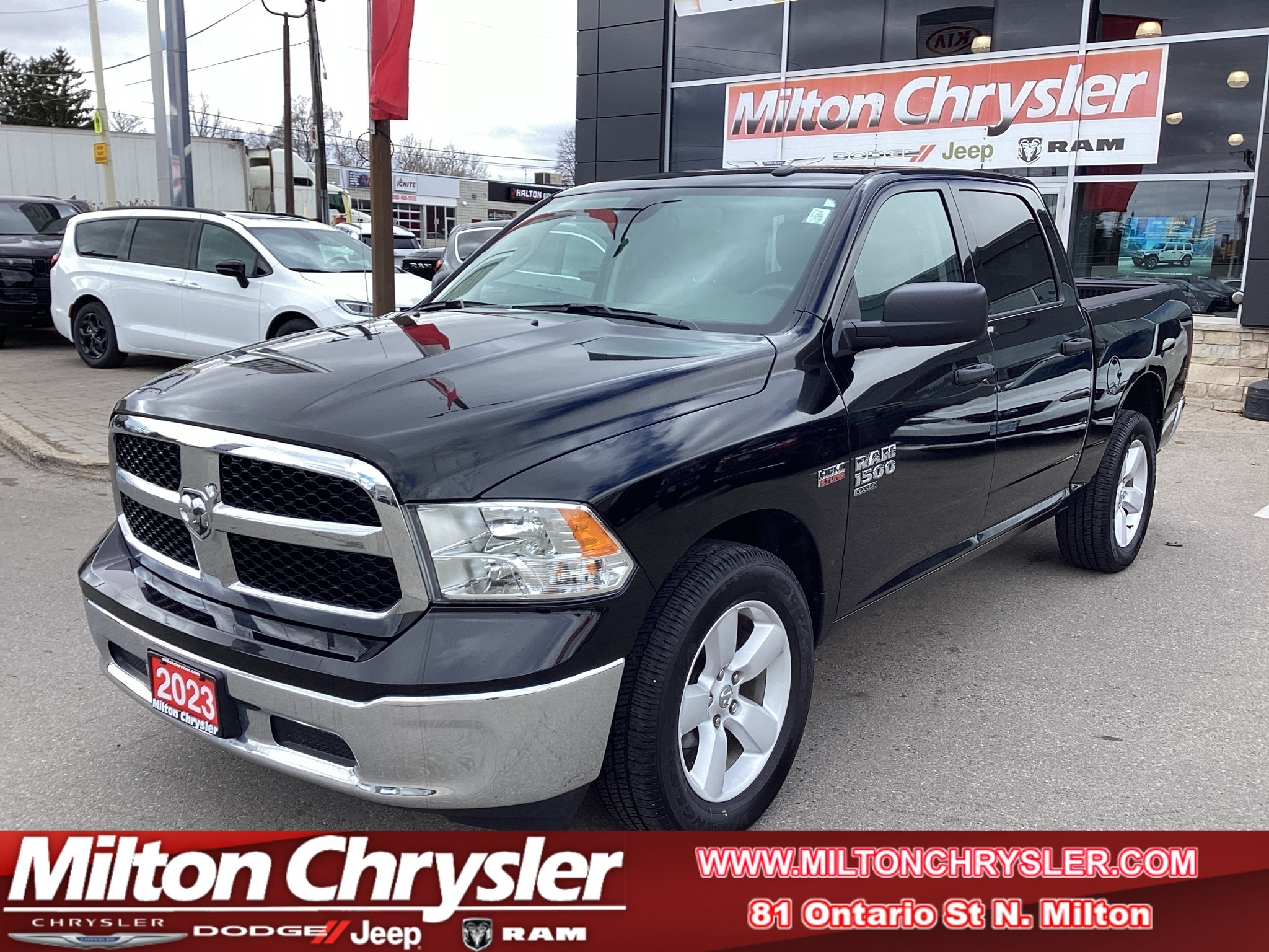 2023 Ram 1500 Classic 5.7L HEMI, CREW SLT 4X4