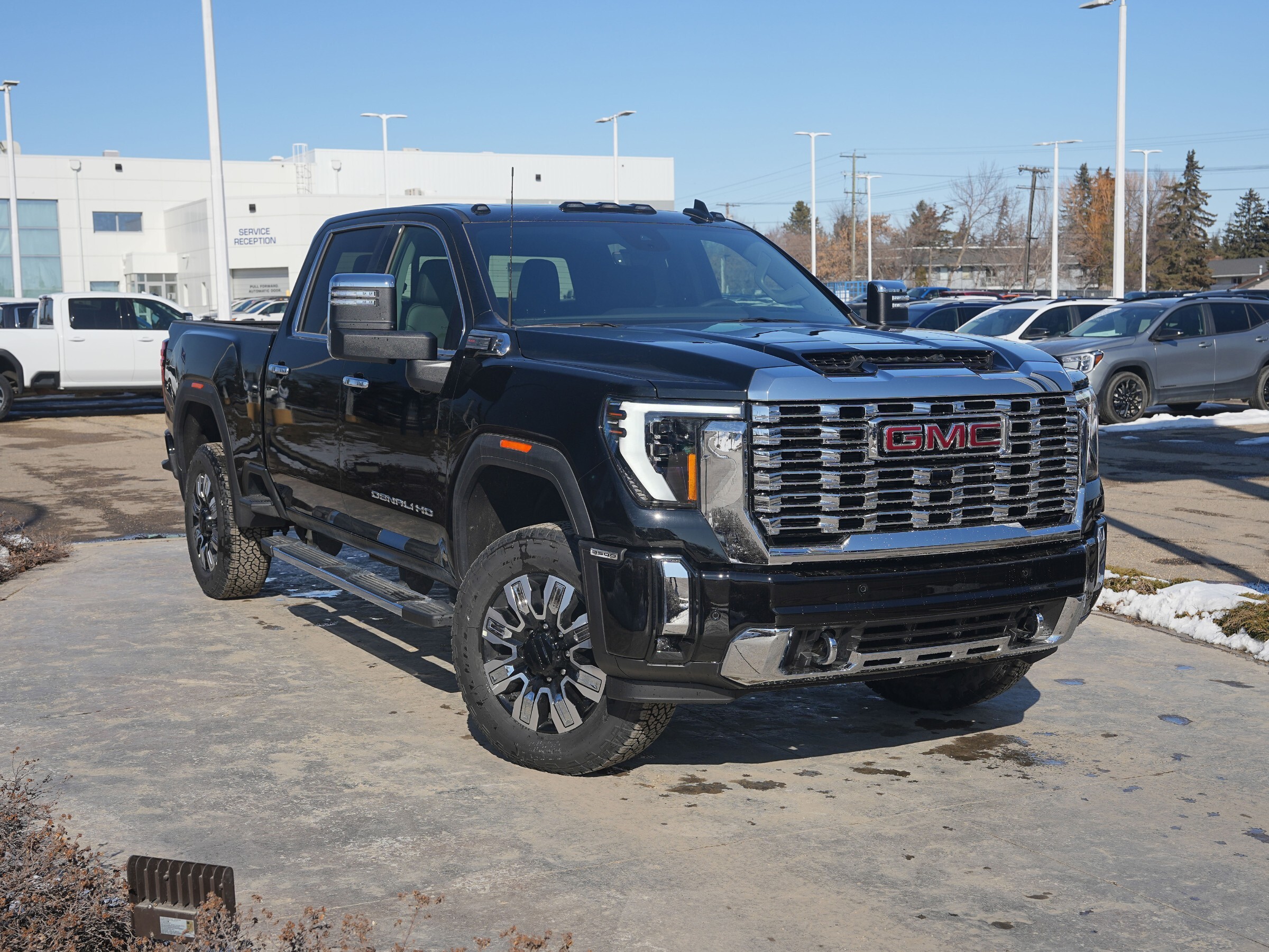 2025 GMC Sierra 3500HD Denali Reserve Package