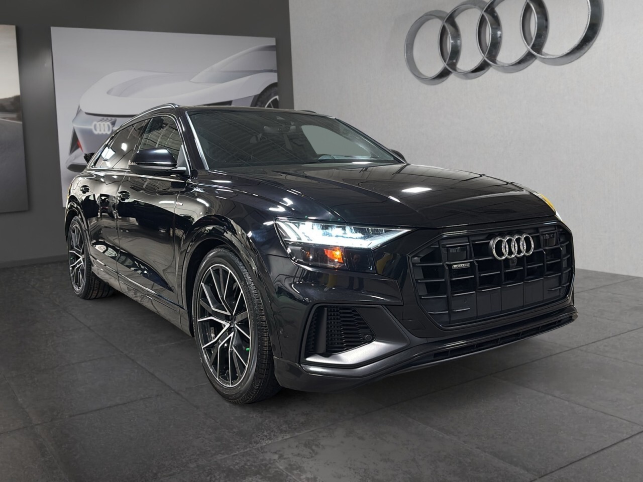 2021 Audi Q8 Technik 