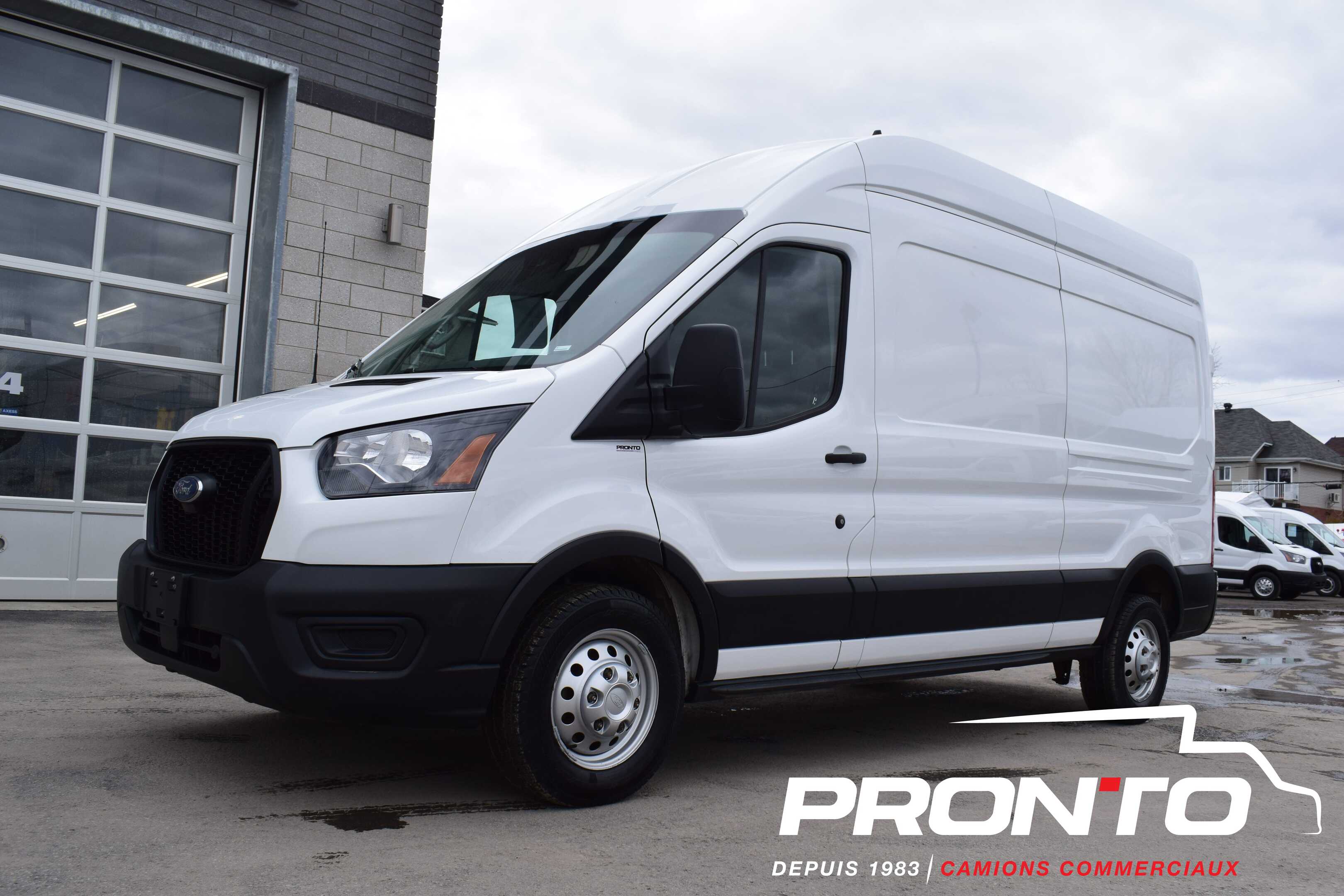 2022 Ford Transit Cargo Van AWD ** T-250 148WB High Roof ** GARANTI FORD **