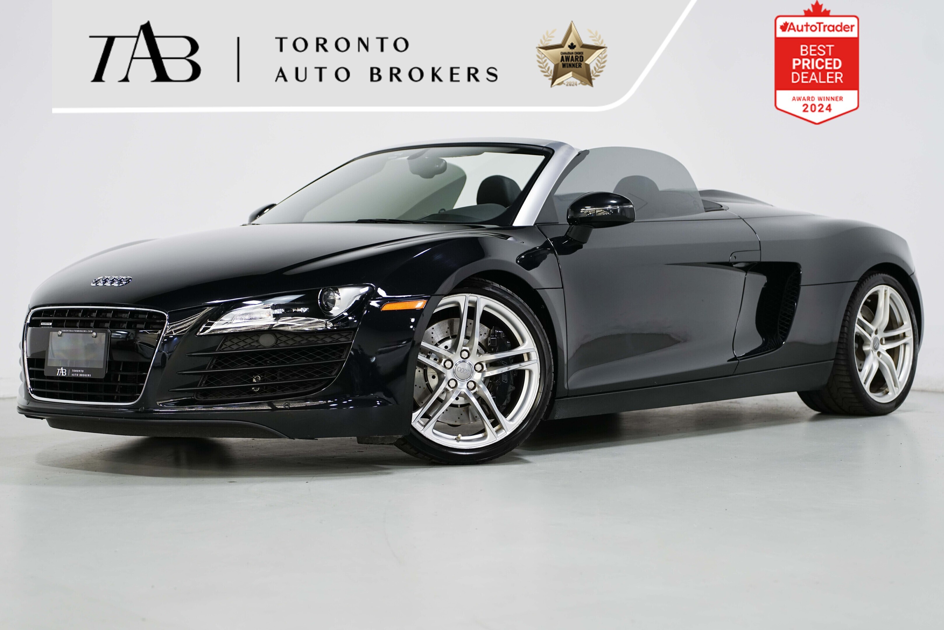 2012 Audi R8 4.2L V8 | SPYDER | CARBON FIBER | 19 IN WHEELS 