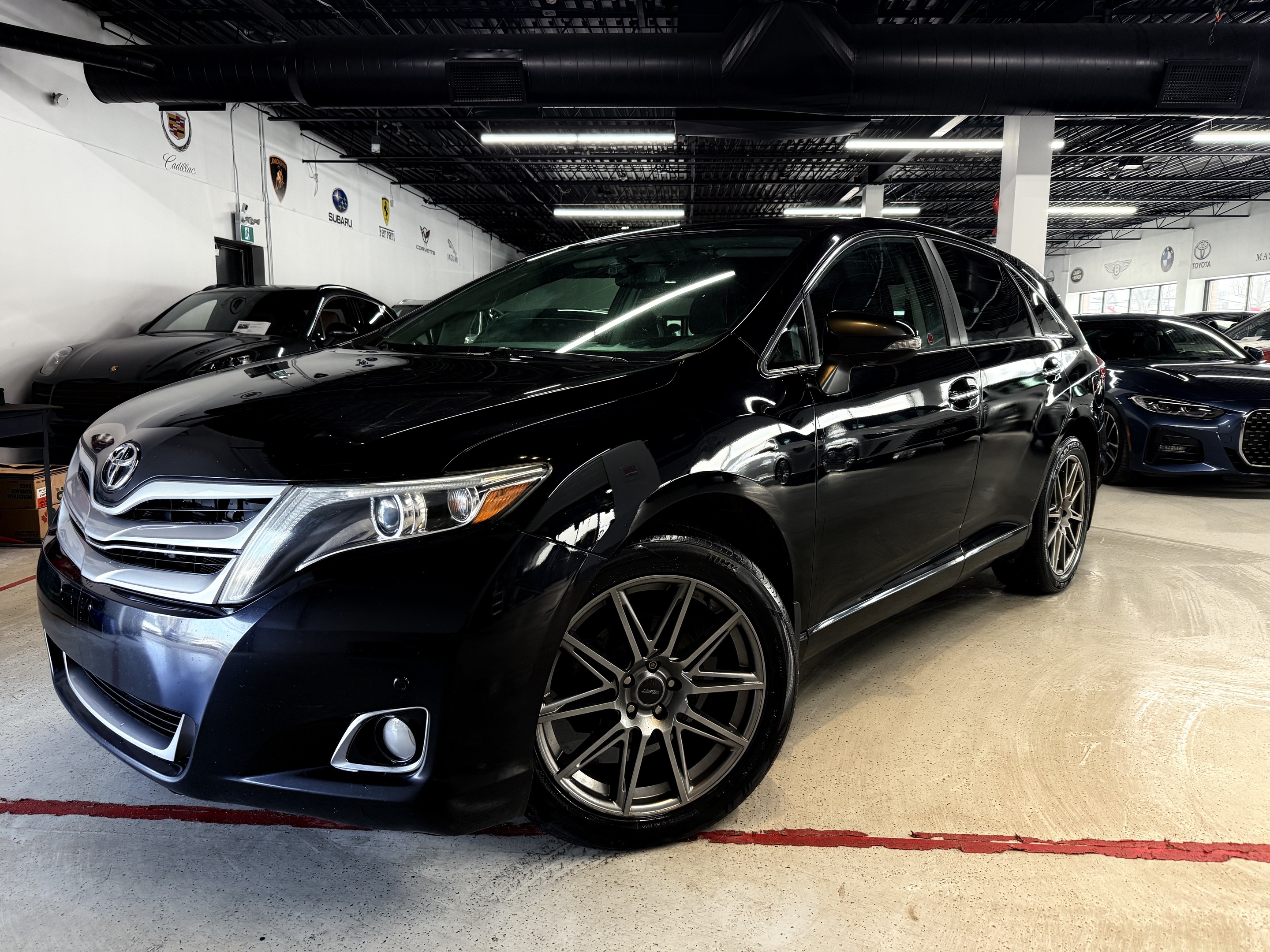 2016 Toyota Venza V6*AWD*Panoramic*Leather*JBL*BSM*Camera