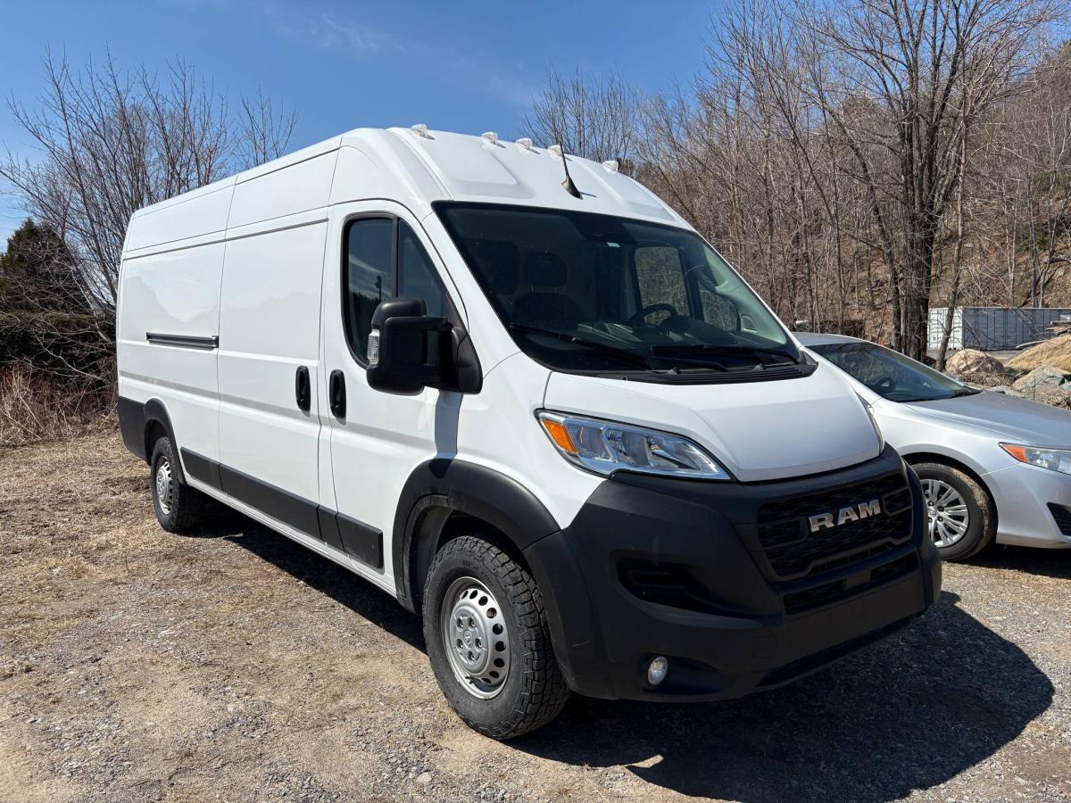 2024 Ram ProMaster 3500 3500 Tradesman toit élevé 159 po, rallongé avec si