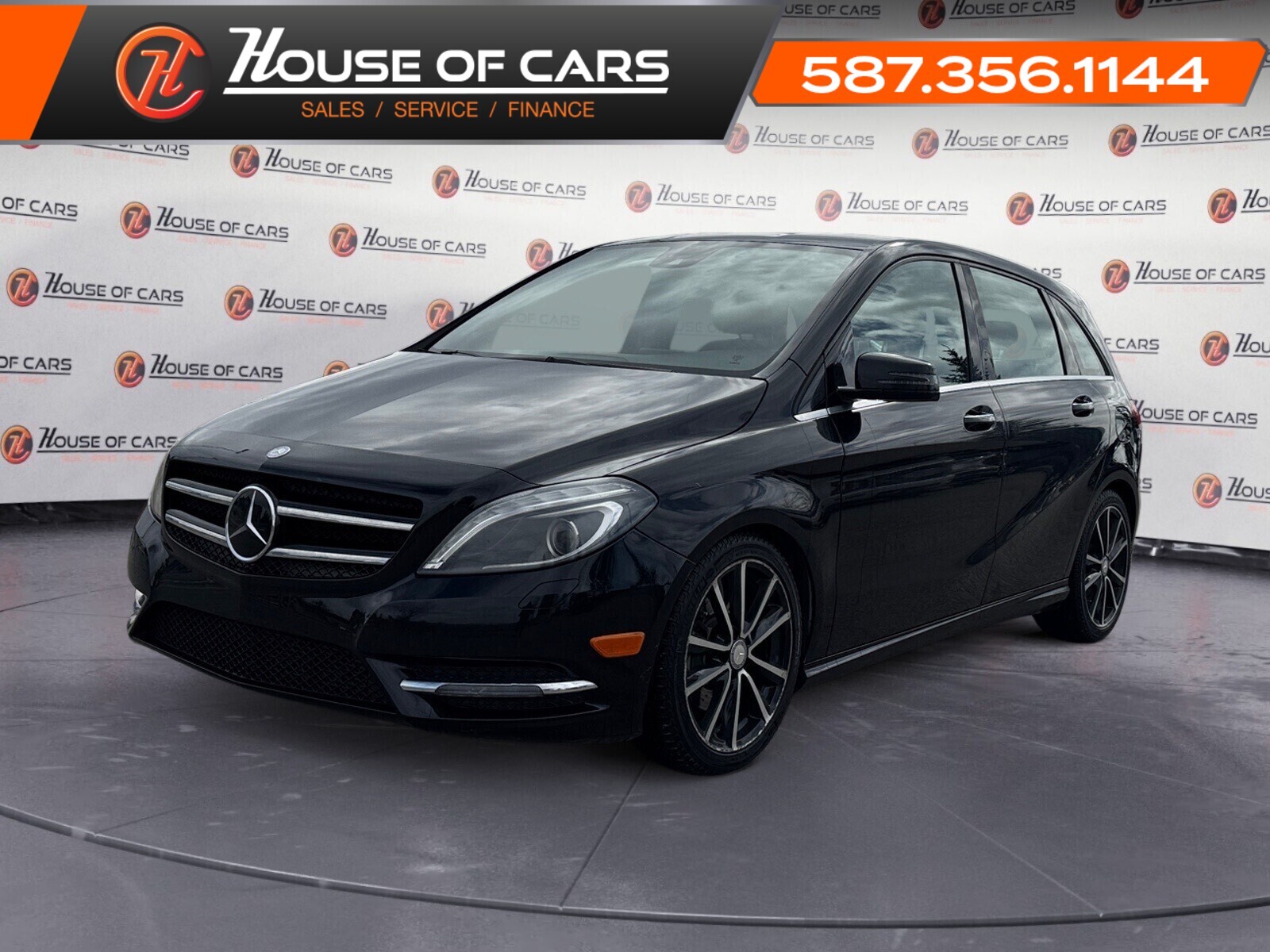 2013 Mercedes-Benz B-Class B 250 Sports Tourer 2.0L Turbo / Leather