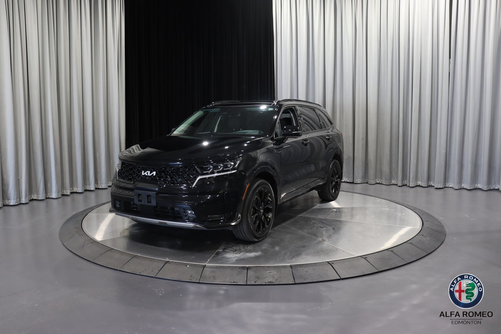 2023 Kia Sorento 2.5T SX w/Black Leather