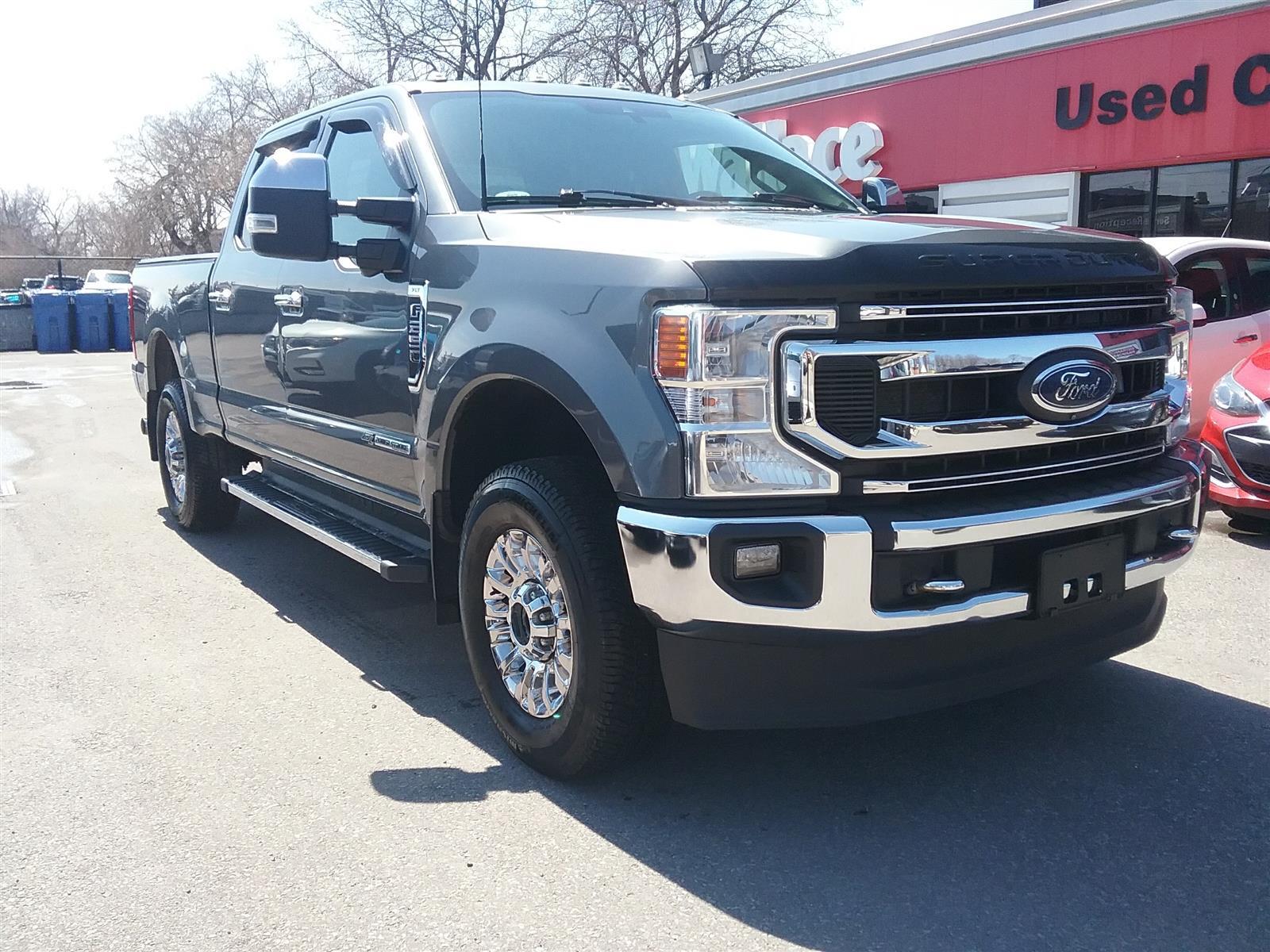 2022 Ford F-250 XLT | Crew Cab | PowerStoke 6.7L Diesel | NAV | Co