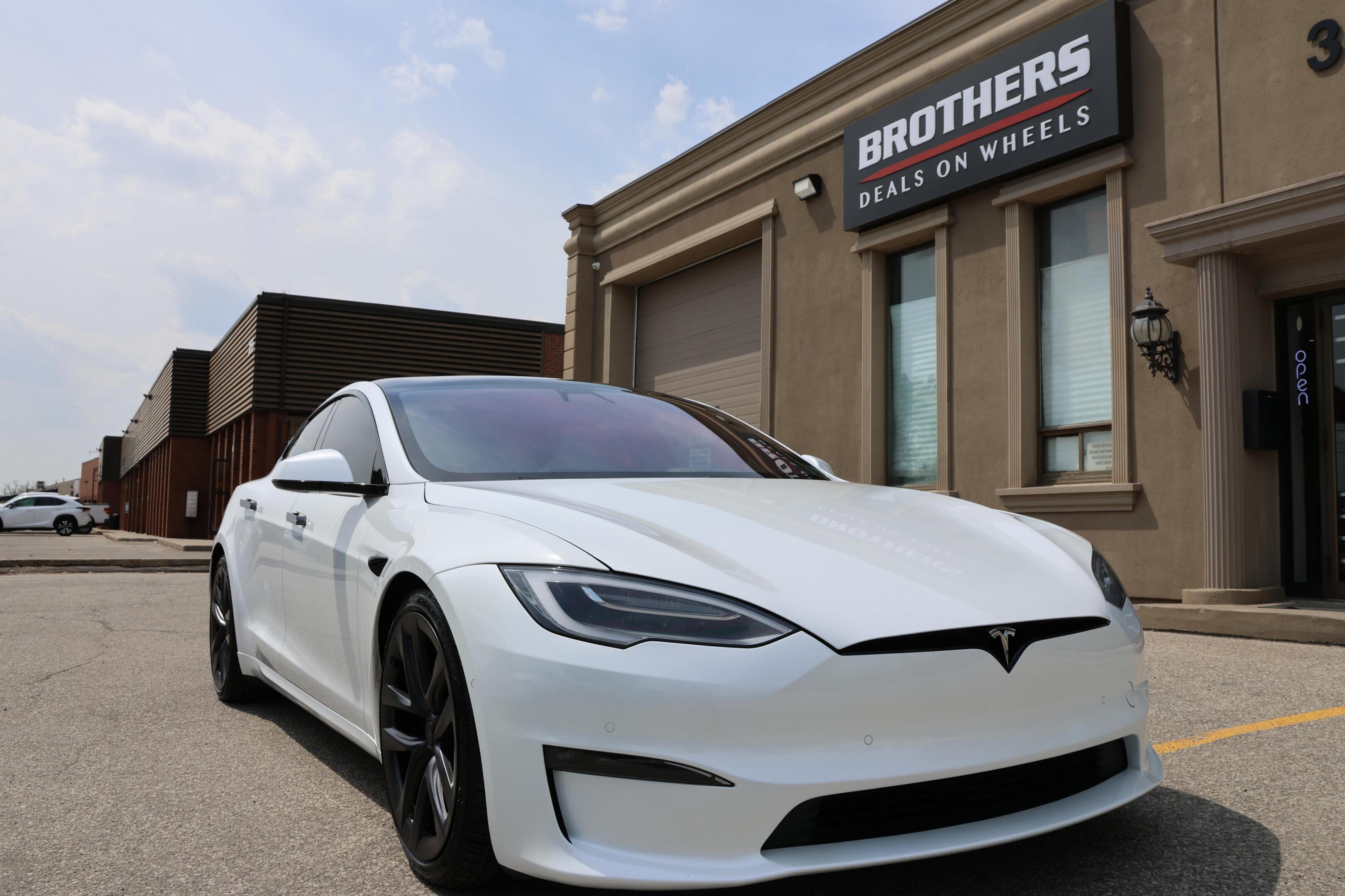 2022 Tesla Model S Plaid