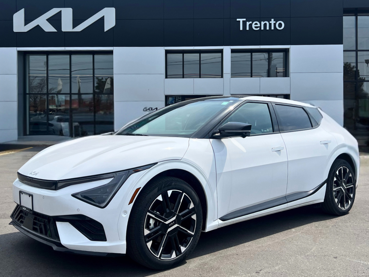 2025 Kia EV6 Land AWD w/ GT-Line Pkg
