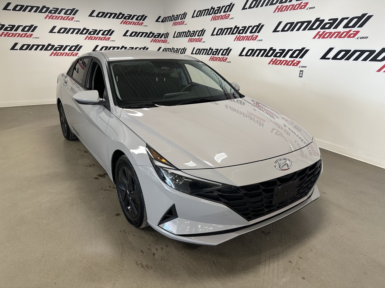 2023 Hyundai Elantra Preferred AUTO|CAM