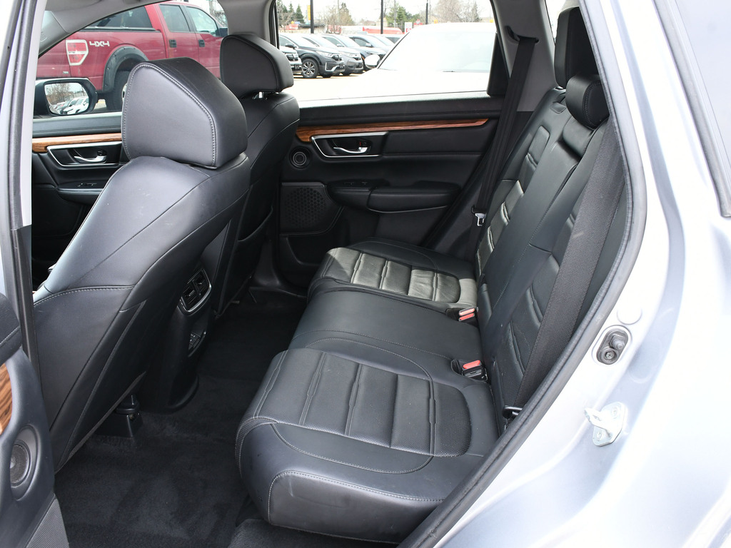 2022 Honda CR-V Touring, Toronto, Cash