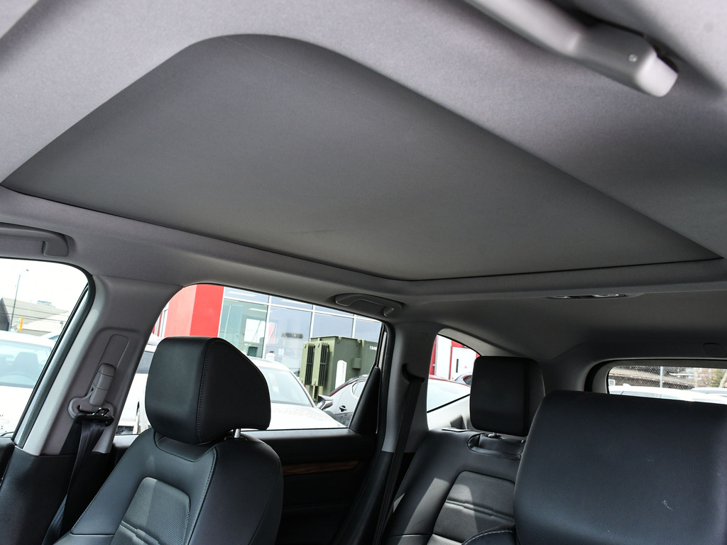 2022 Honda CR-V Touring, Toronto, Cash