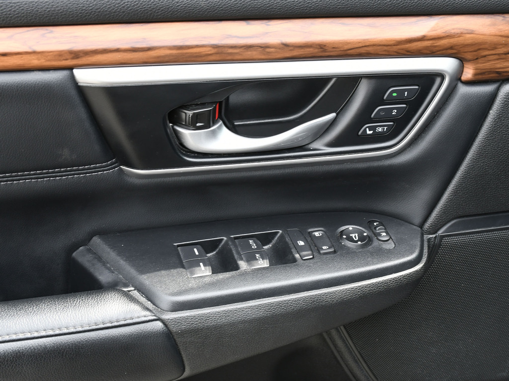 2022 Honda CR-V Touring, Toronto, Cash