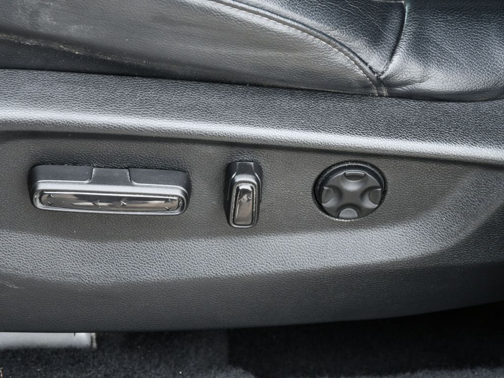 2022 Honda CR-V Touring, Toronto, Cash