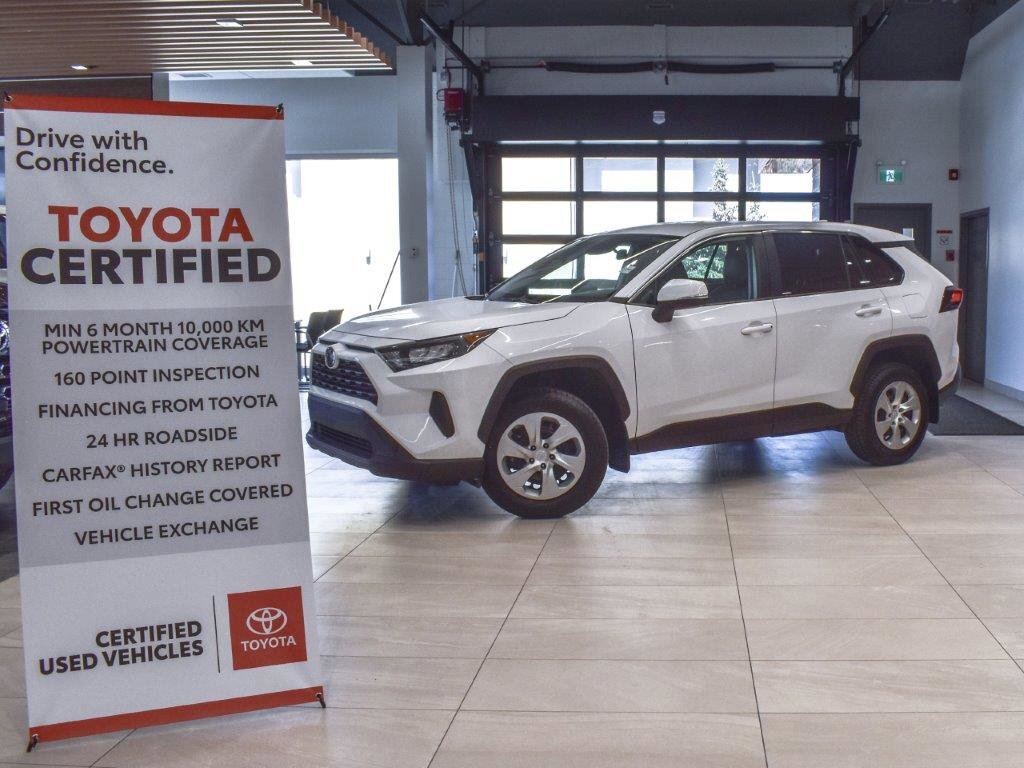 2022 Toyota RAV4 LE