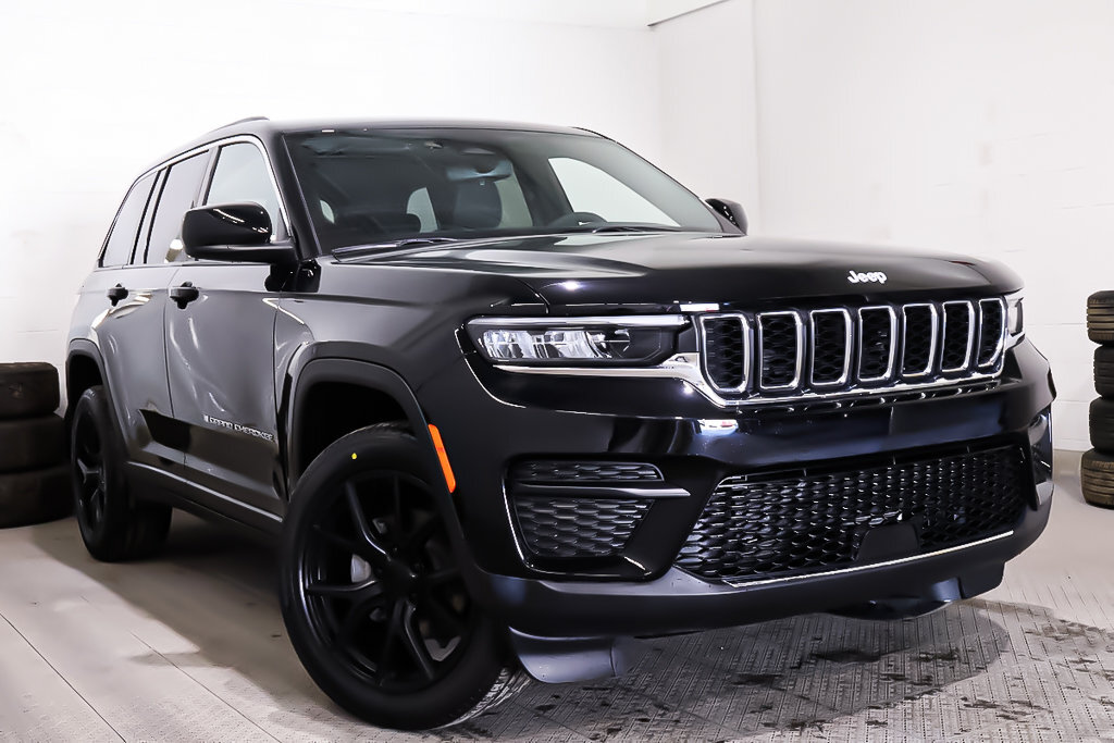 2024 Jeep Grand Cherokee LAREDO MAGS 17''/SIÈGES TISSU NOIR/5 PLACES/NOUVEA
