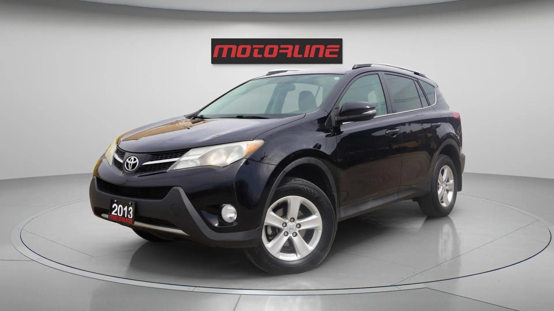 2013 Toyota RAV4 FWD 4dr XLE | Backup Camera| Sunroof| Heated Seats
