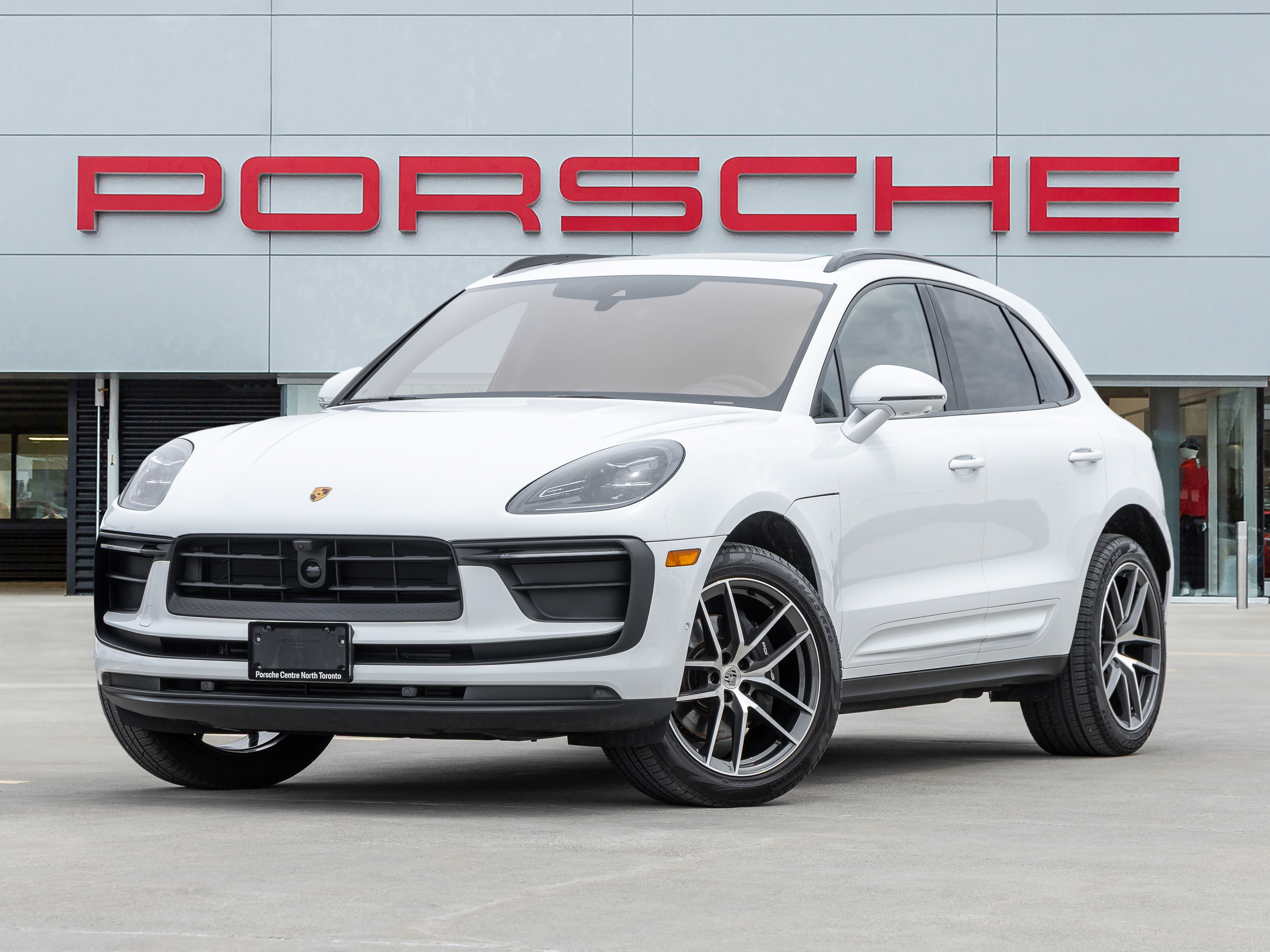 2024 Porsche Macan | Winter Tire Package Included