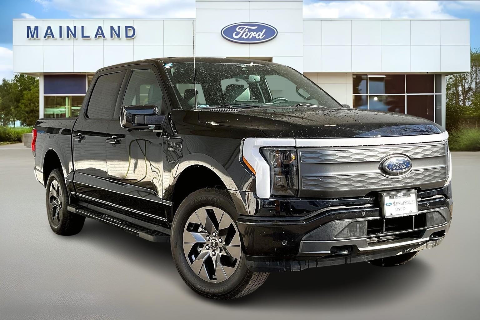 2023 Ford F-150 Lightning 