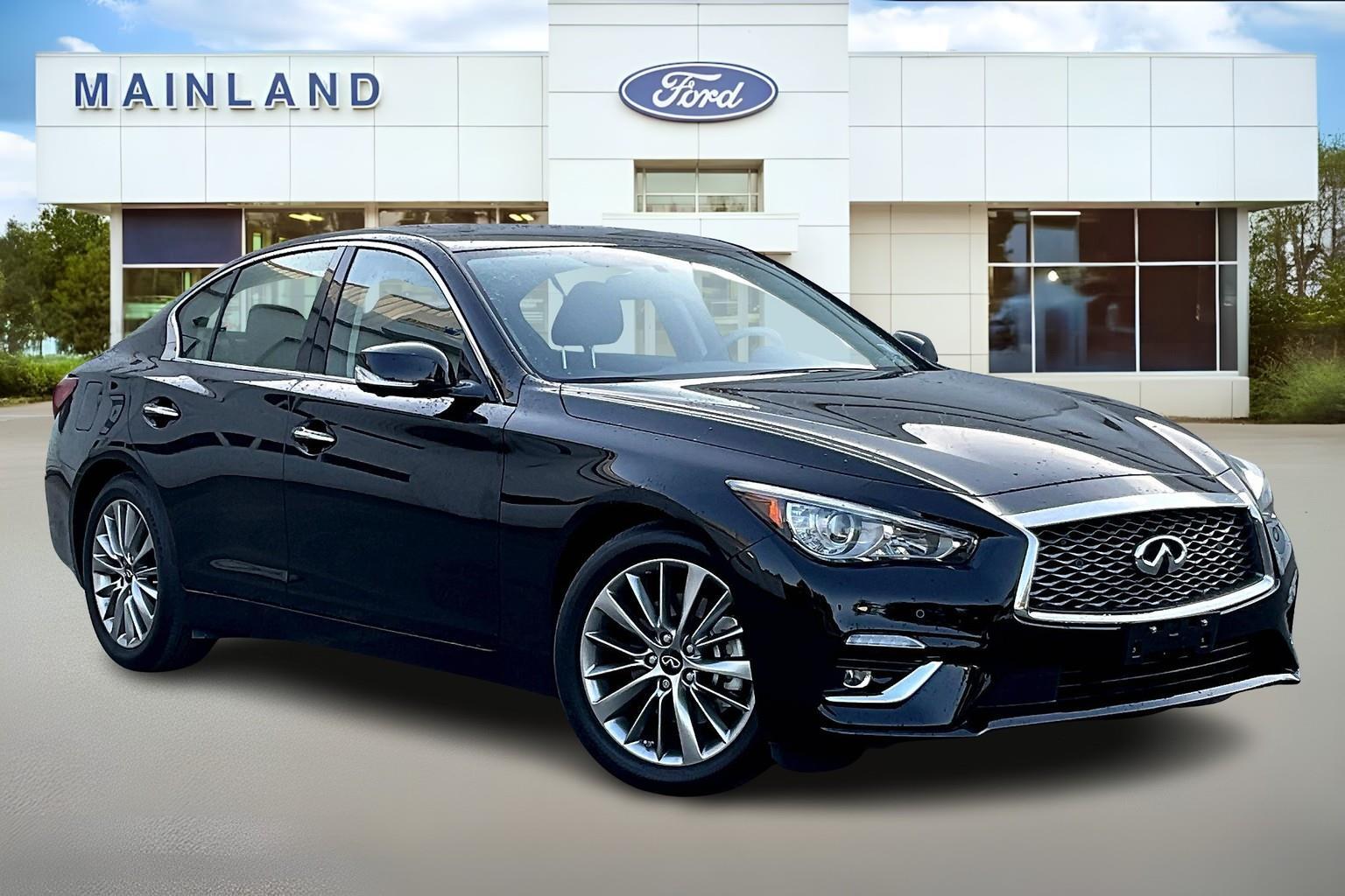 2023 Infiniti Q50 Luxe