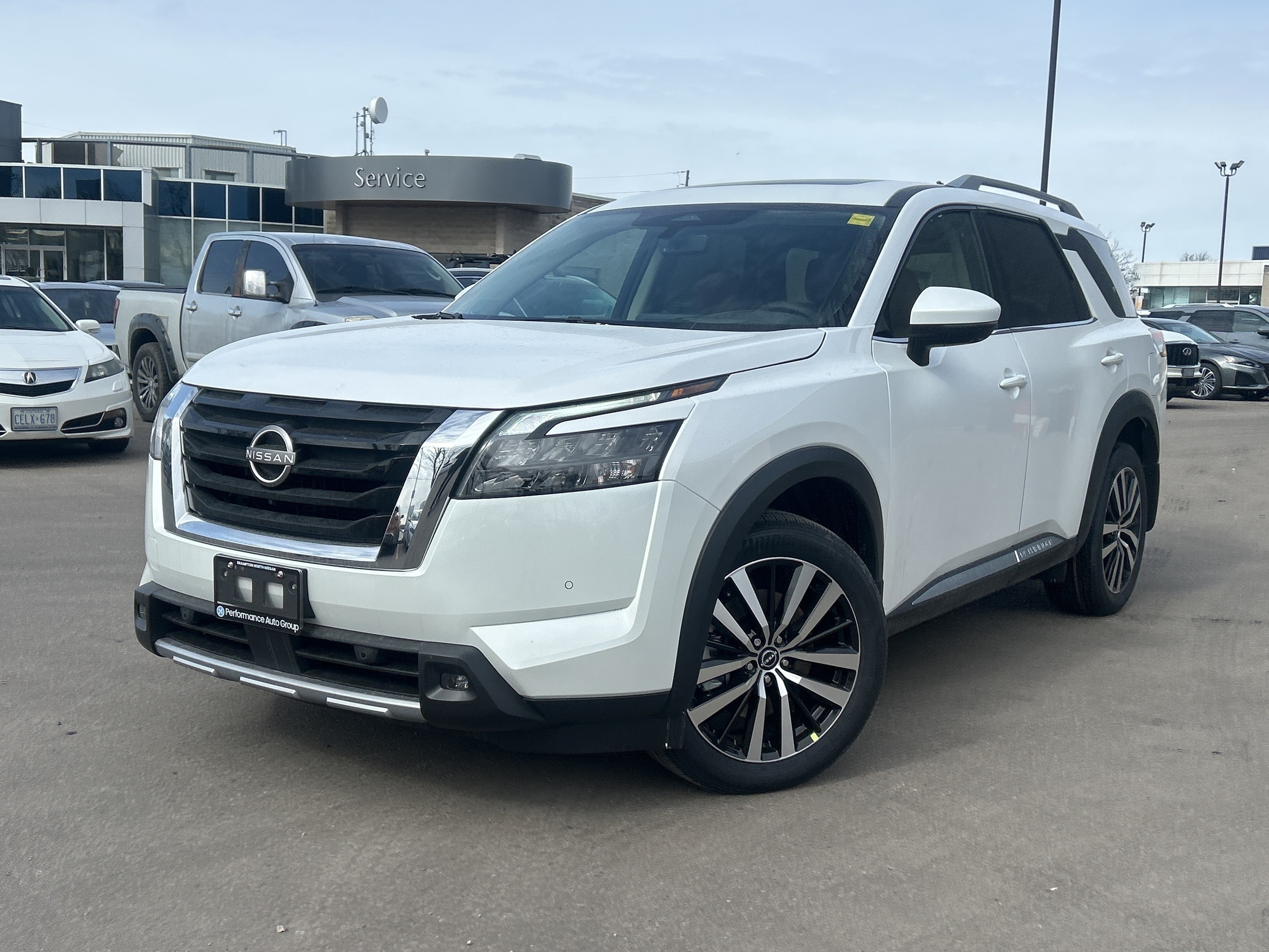 2025 Nissan Pathfinder Platinum 4WD