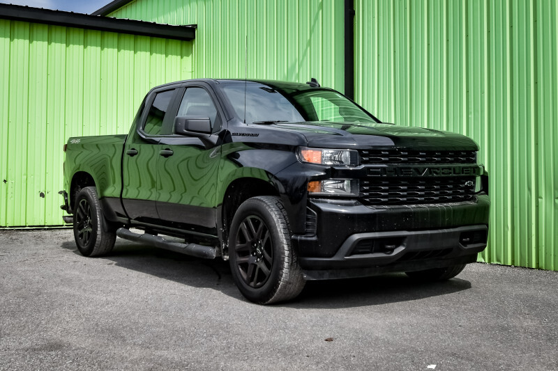 2022 Chevrolet Silverado 1500 LTD Custom  • BEDLINER • SIDE STEPS