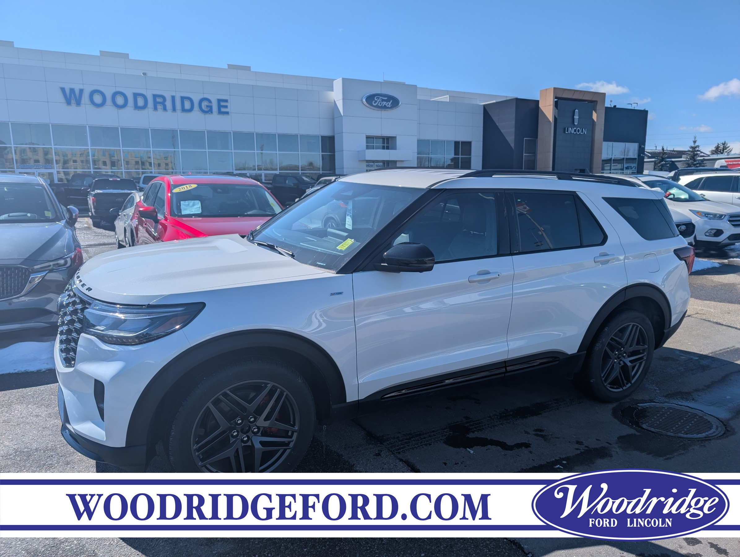 2025 Ford Explorer ST-Line