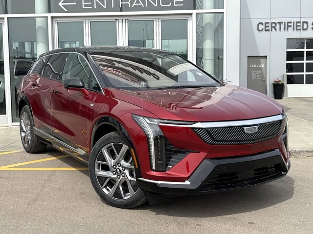 2025 Cadillac OPTIQ Luxury 1