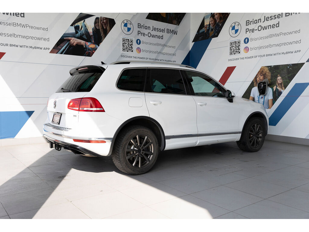 2017 Volkswagen Touareg 3.6L Execline, Vancouver, Cash