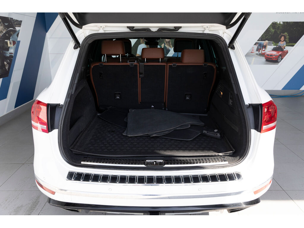 2017 Volkswagen Touareg 3.6L Execline, Vancouver, Cash