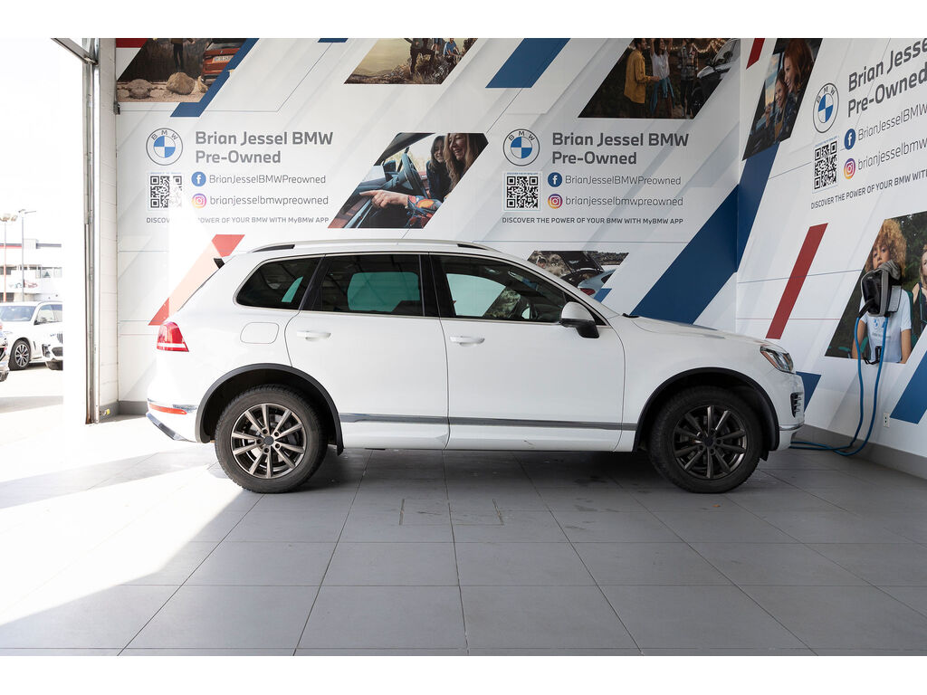 2017 Volkswagen Touareg 3.6L Execline, Vancouver, Cash