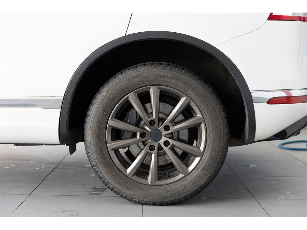 2017 Volkswagen Touareg 3.6L Execline, Vancouver, Cash