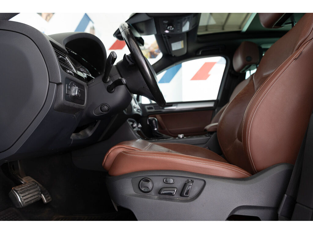2017 Volkswagen Touareg 3.6L Execline, Vancouver, Cash