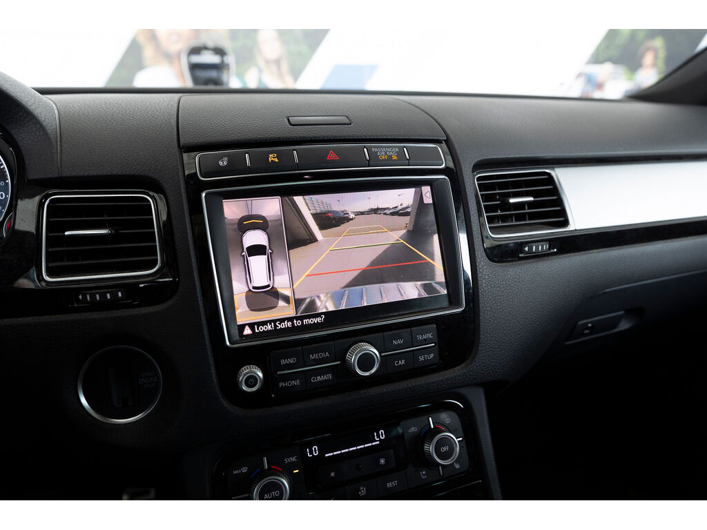 2017 Volkswagen Touareg 3.6L Execline, Vancouver, Cash