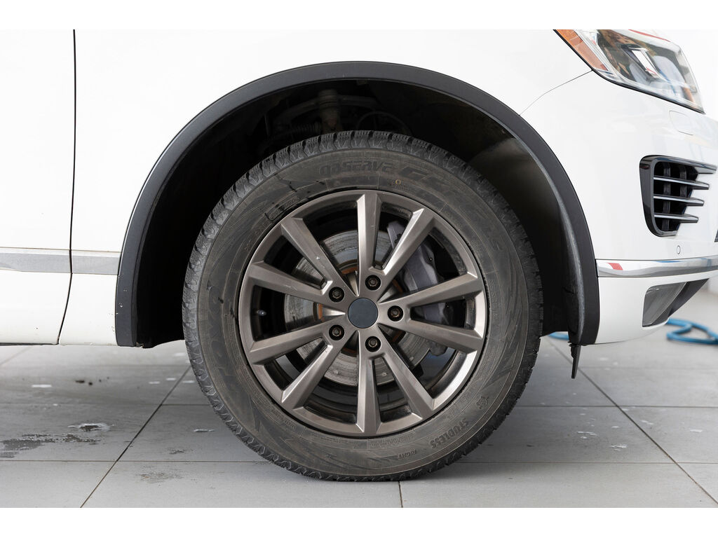 2017 Volkswagen Touareg 3.6L Execline, Vancouver, Cash