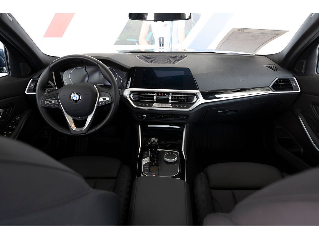 2021 BMW 330i xDrive, Vancouver, Cash