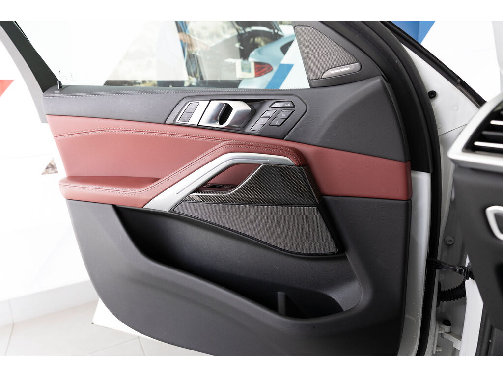 2022 BMW X6 xDrive40i, Vancouver, Cash