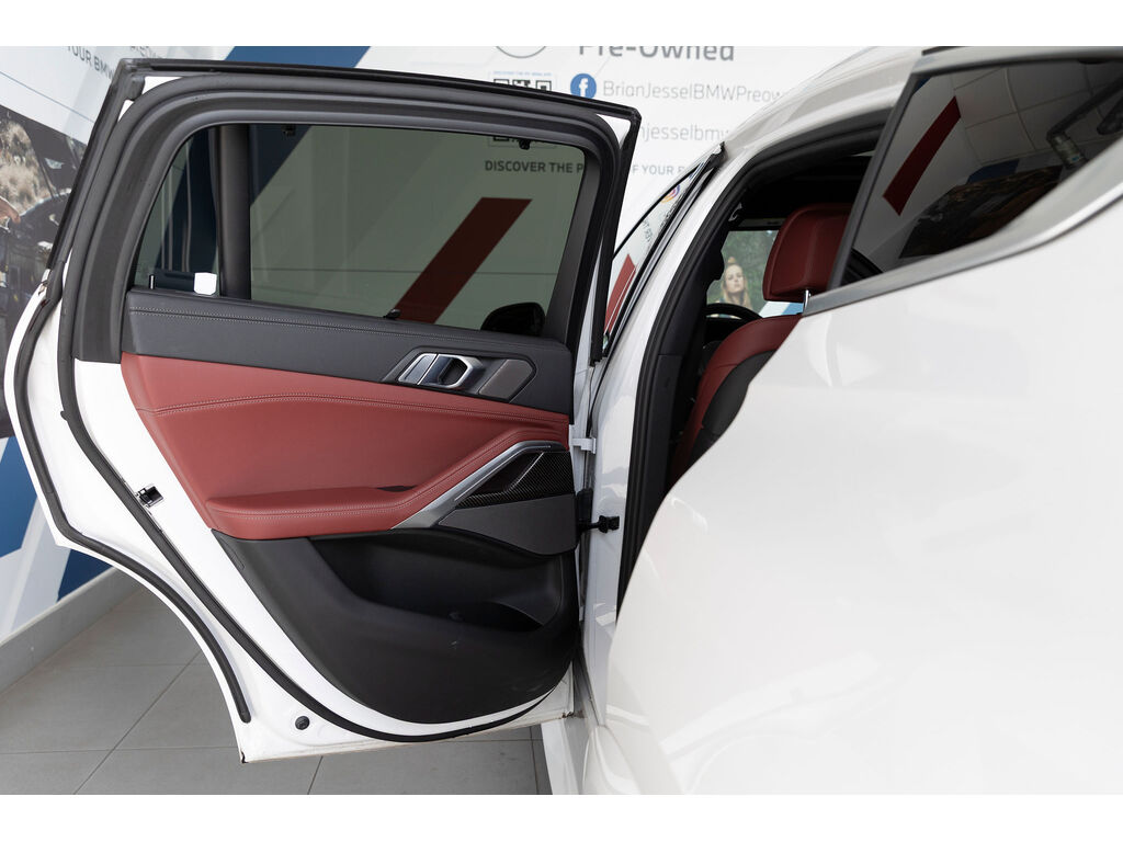 2022 BMW X6 xDrive40i, Vancouver, Cash