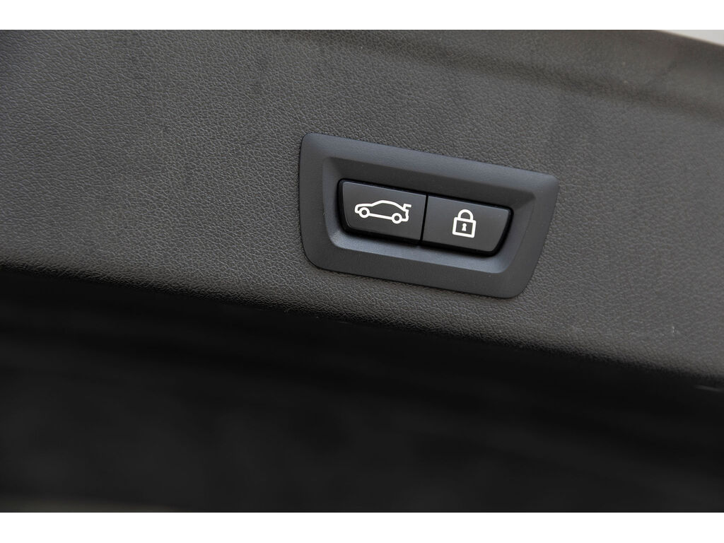 2022 BMW X6 xDrive40i, Vancouver, Cash