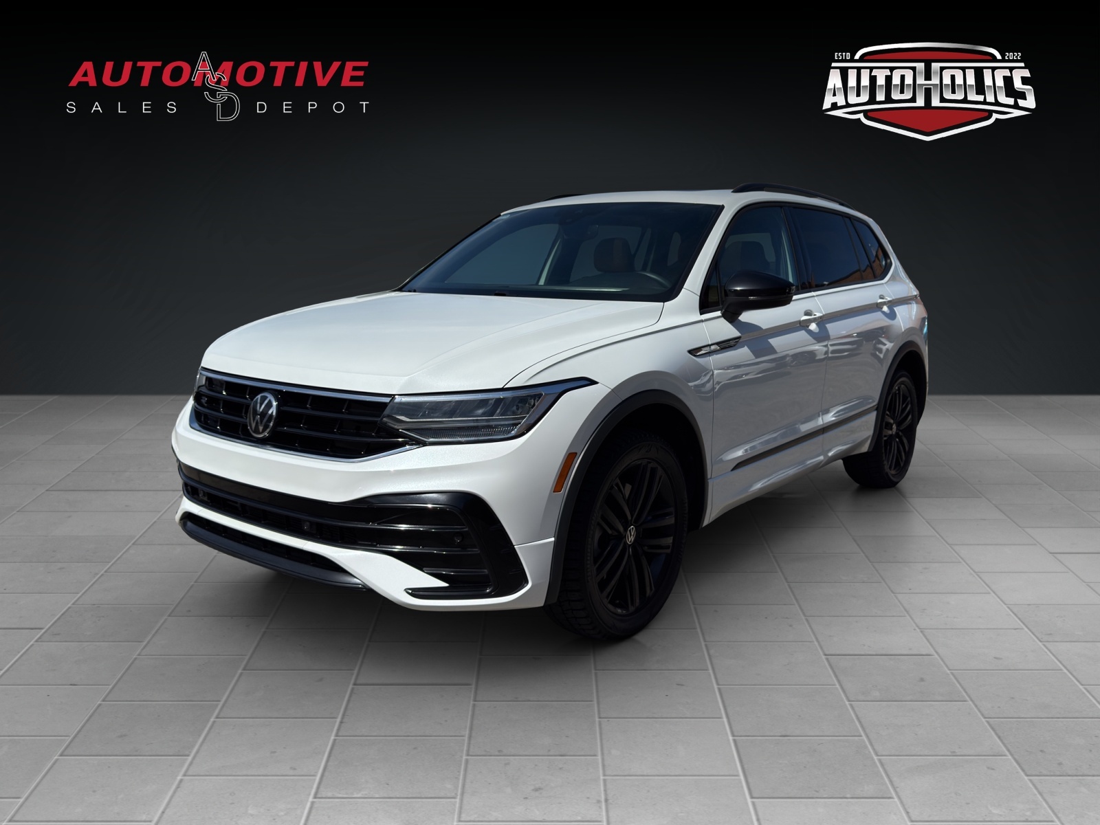 2022 Volkswagen Tiguan Comfort R-Line Black Edition 4MOTION -NO ACCIDENT 