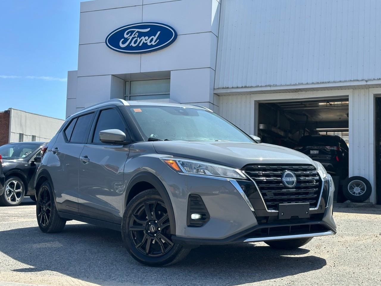2022 Nissan Kicks SV *Heated Seats/Wheel + 2 sets of wheels/tires*