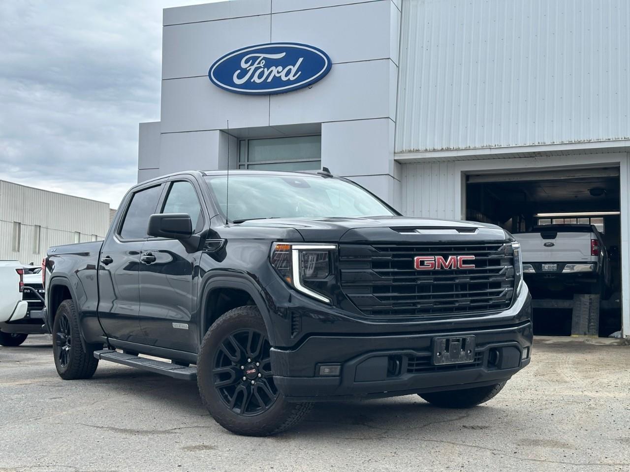2023 GMC Sierra 1500 Elevation *Heated seats, Car play + Navigation*