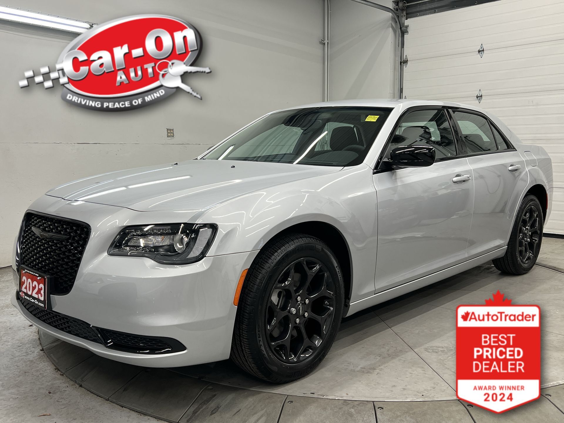 2023 Chrysler 300 AWD |SPORT APPEARANCE PKG | CARPLAY | NAV | ALLOYS