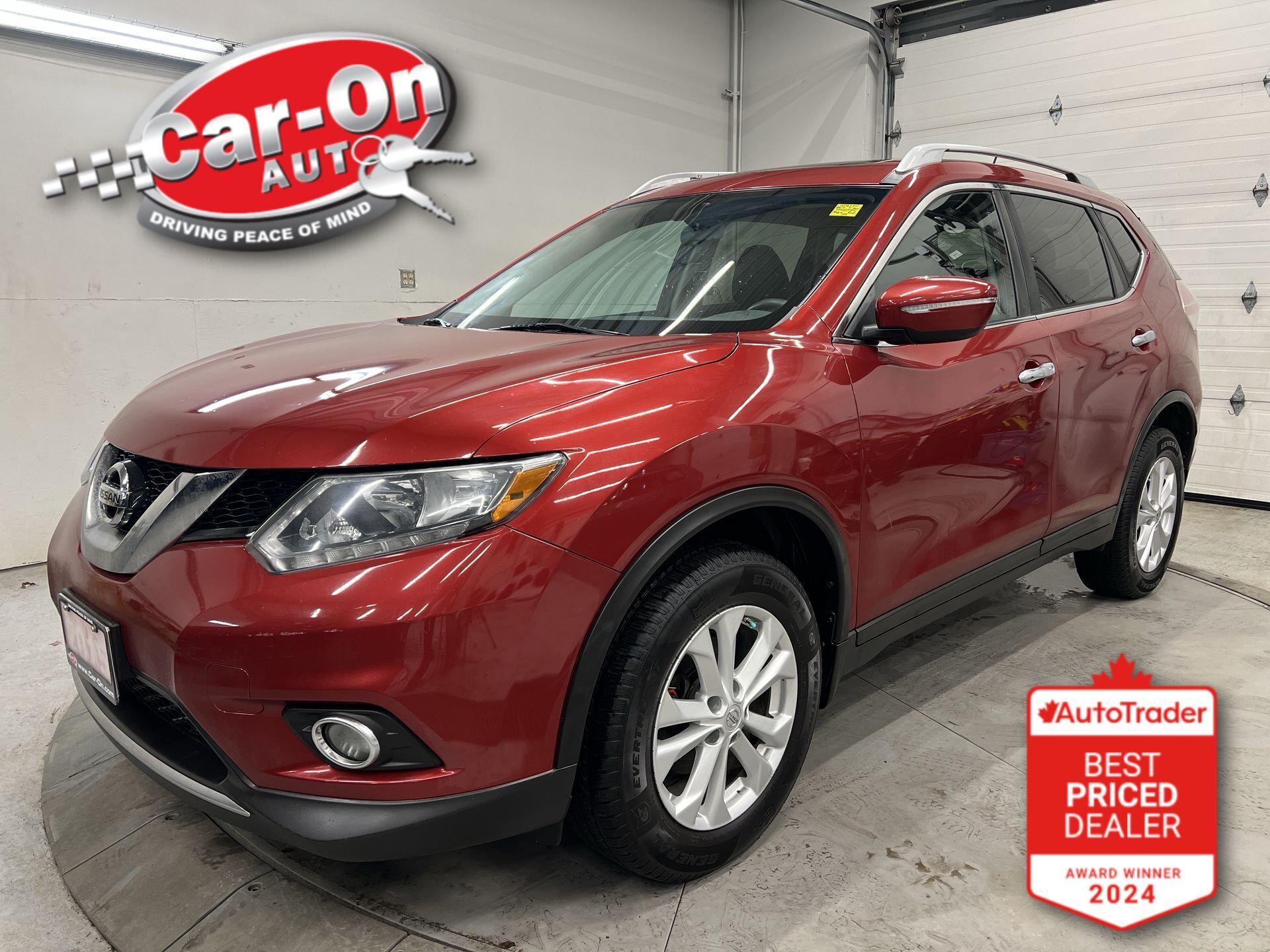 2015 Nissan Rogue SV AWD| LOW KMS | PANO ROOF | HTD SEATS | REAR CAM