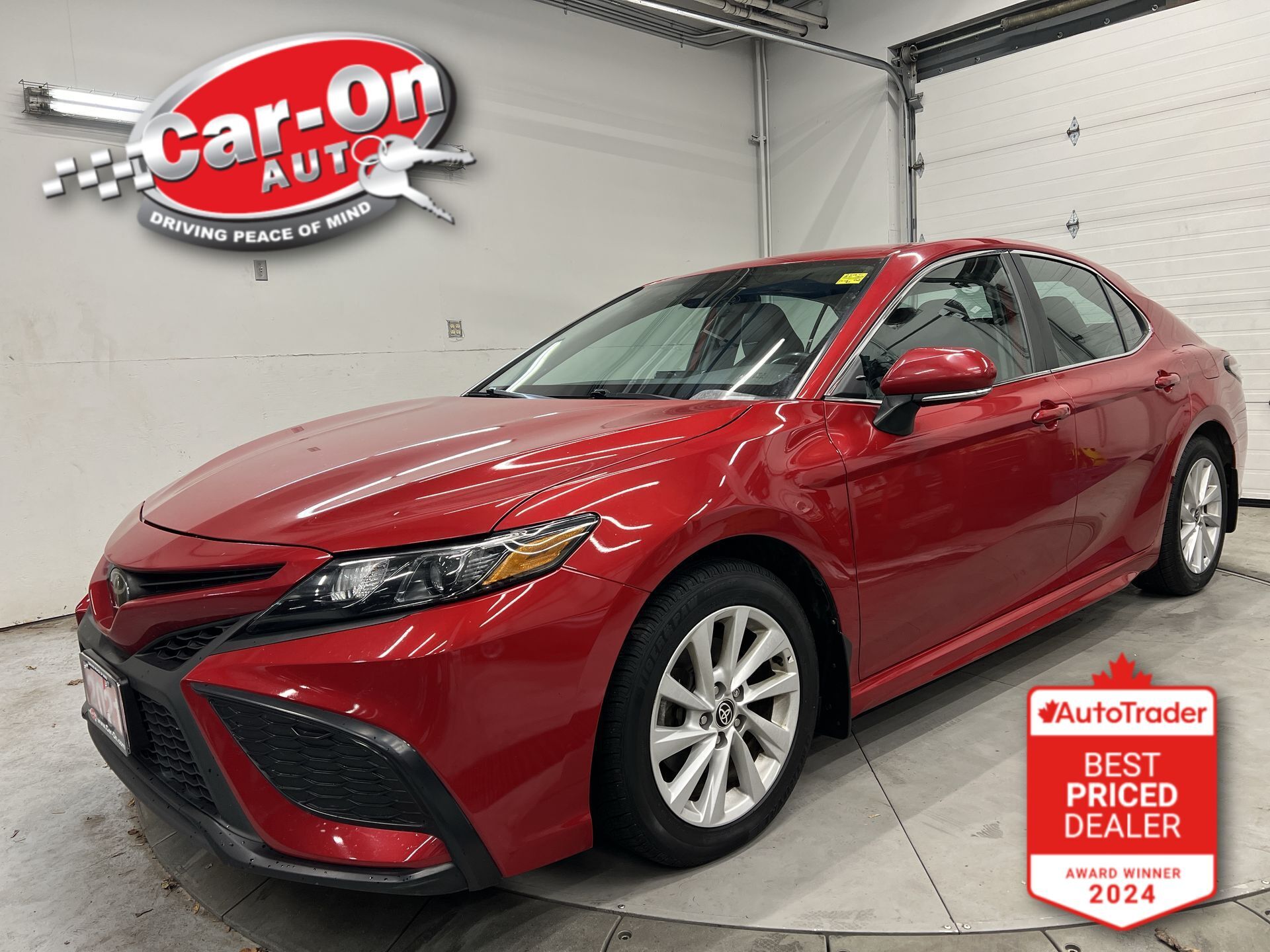 2021 Toyota Camry SE | HTD LEATHER | CARPLAY/AUTO | SAFETY SENSE