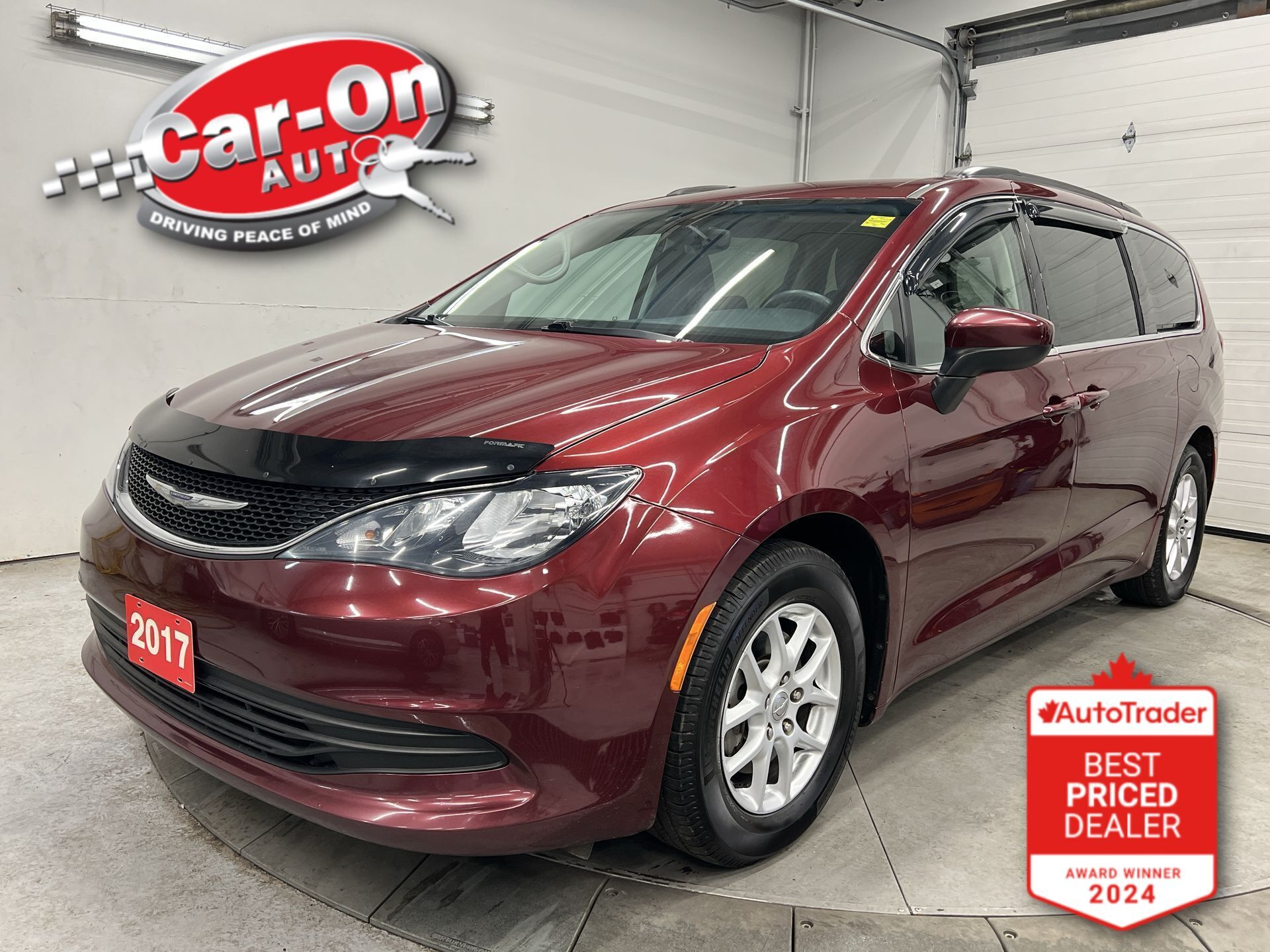 2017 Chrysler Pacifica 7-PASSENGER | REAR DVD | REAR CAM | 17IN ALLOYS 
