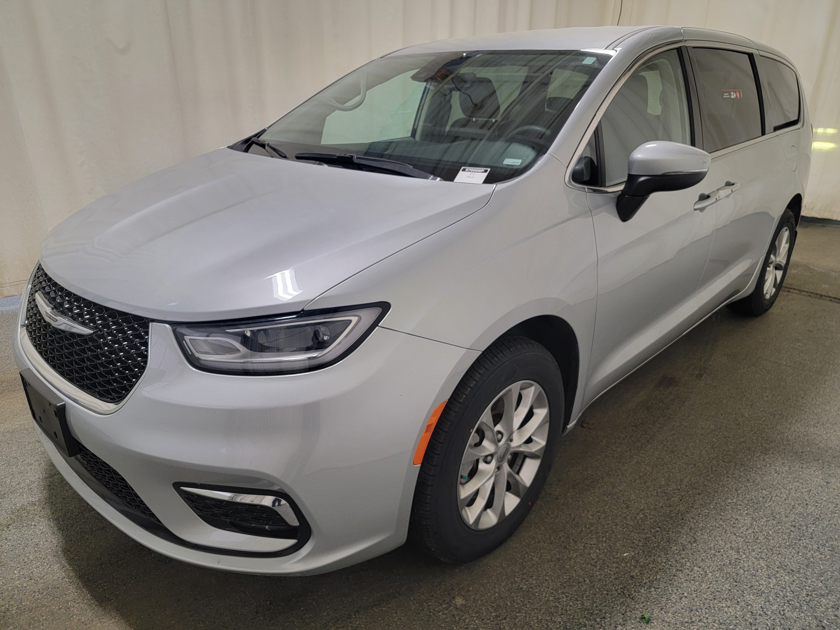 2023 Chrysler Pacifica TOURING L | AWD | REMOTE START | POWER DOORS