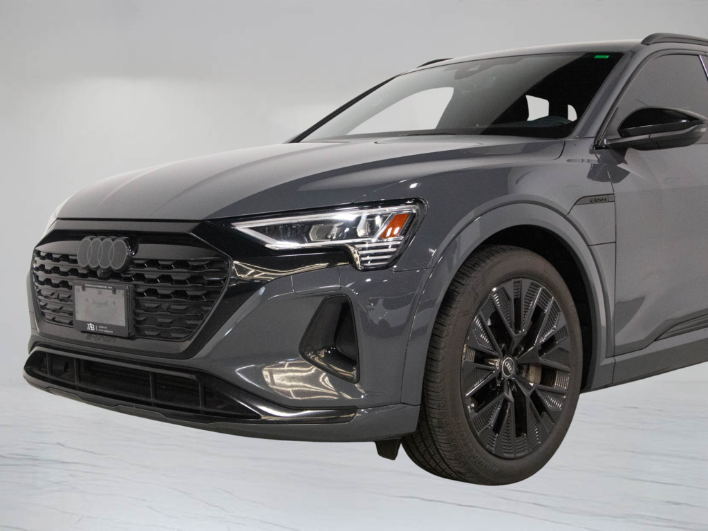 2024 Audi Q8 e-tron BANG OLUFSEN   21 WHEELS   PANO, Toronto, Cash