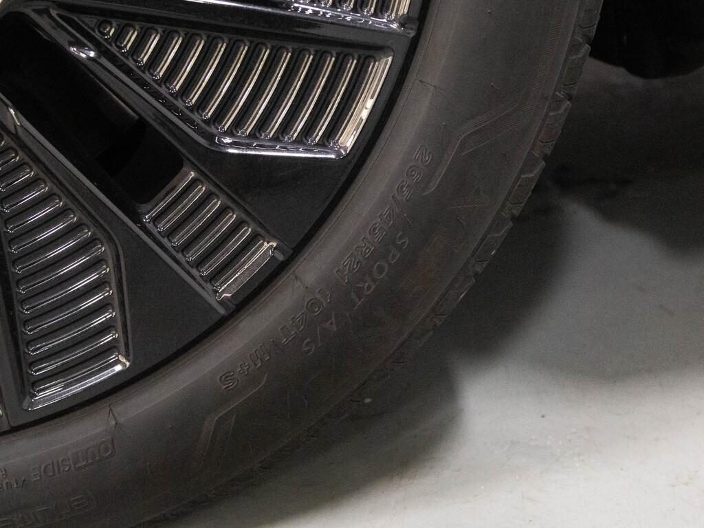 2024 Audi Q8 e-tron BANG OLUFSEN   21 WHEELS   PANO, Toronto, Cash
