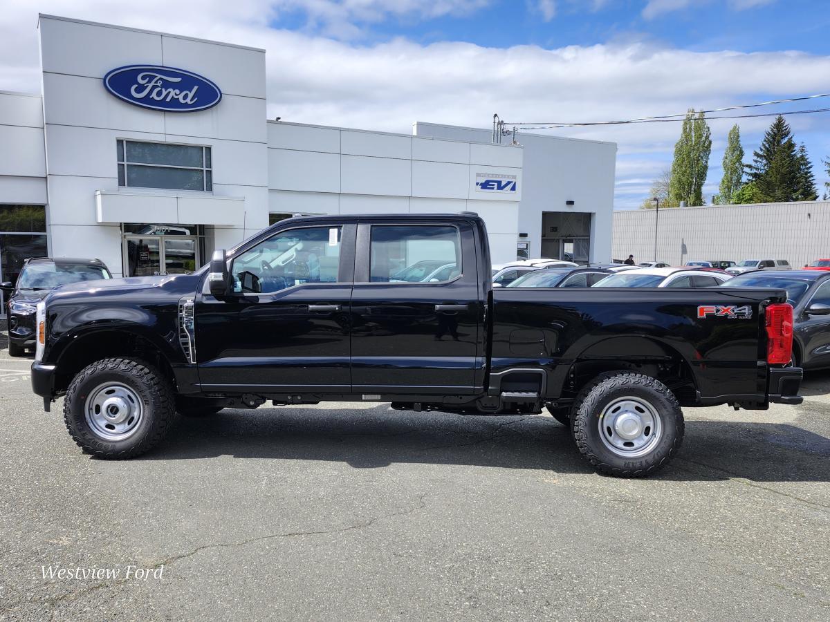 2025 Ford F-350 XL 4X4 6.8L 160WB FX4 OFF ROAD / DRIVER ASSIST PKG