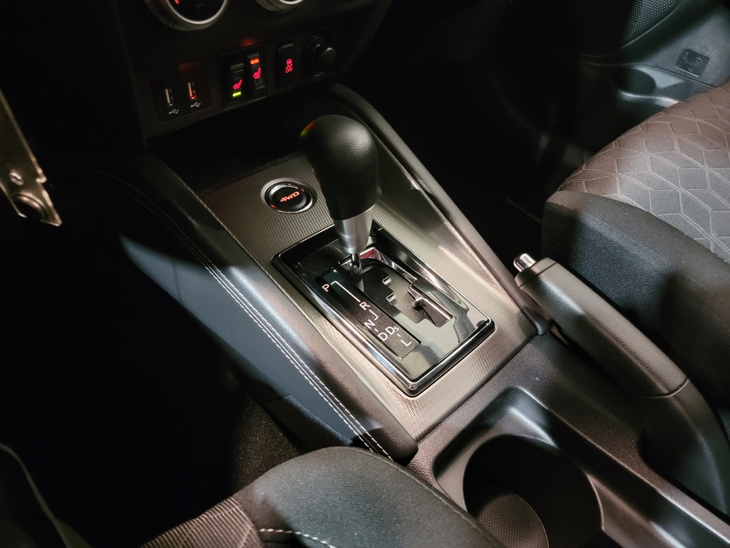 Mitsubishi RVR 2023